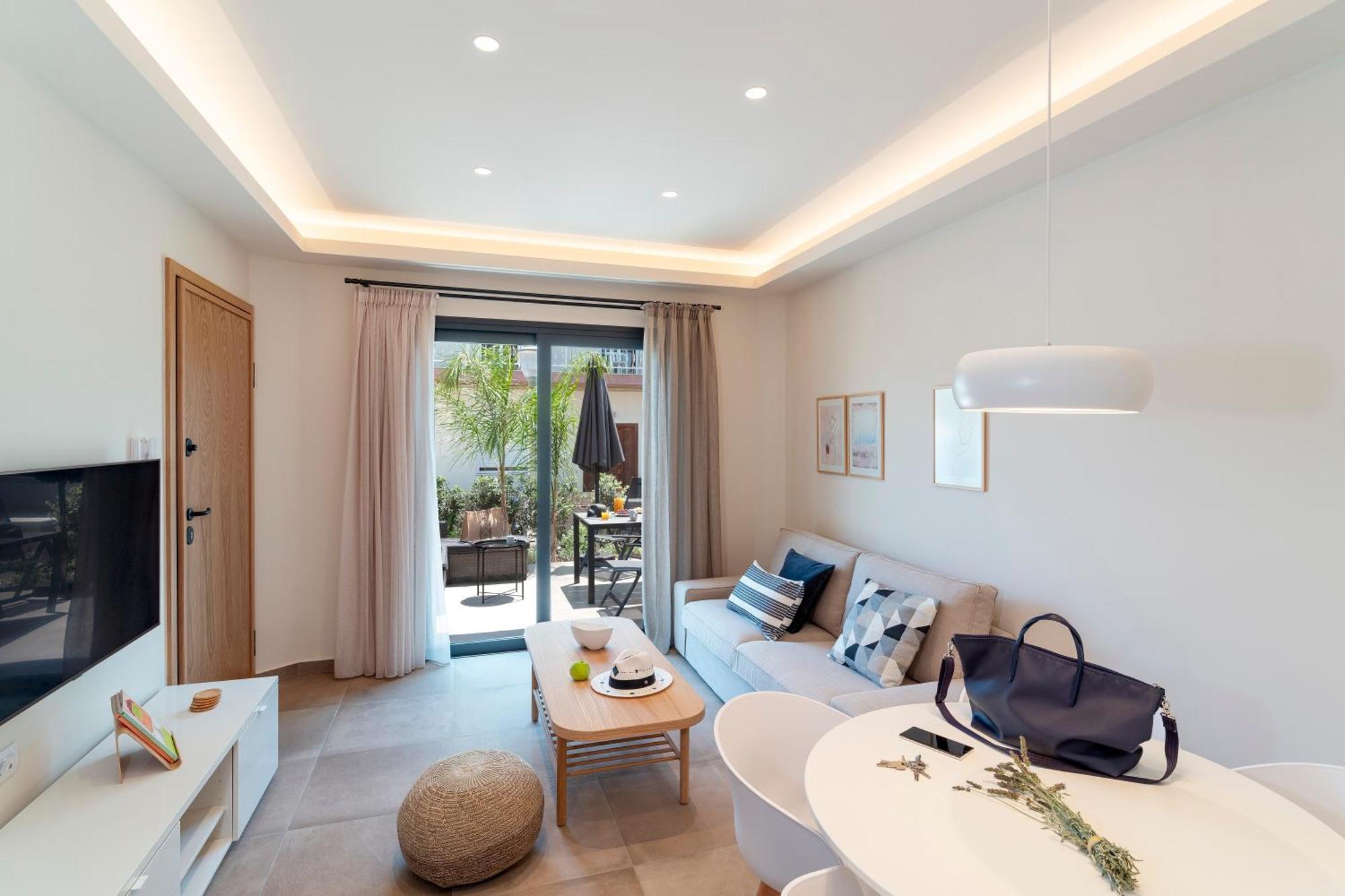 Lucian Apartment
